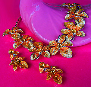a beautiful Juliana vintage costume jewelry necklace and earrings