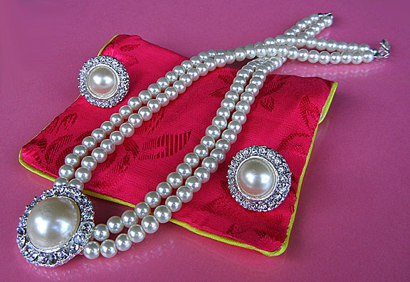 a beautiful vintage costume jewelry parure