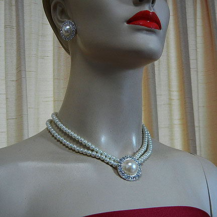 a beautiful vintage costume jewelry parure