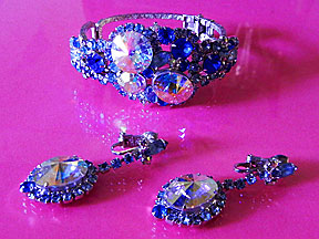 a beautiful Juliana vintage costume jewelry necklace and earrings
