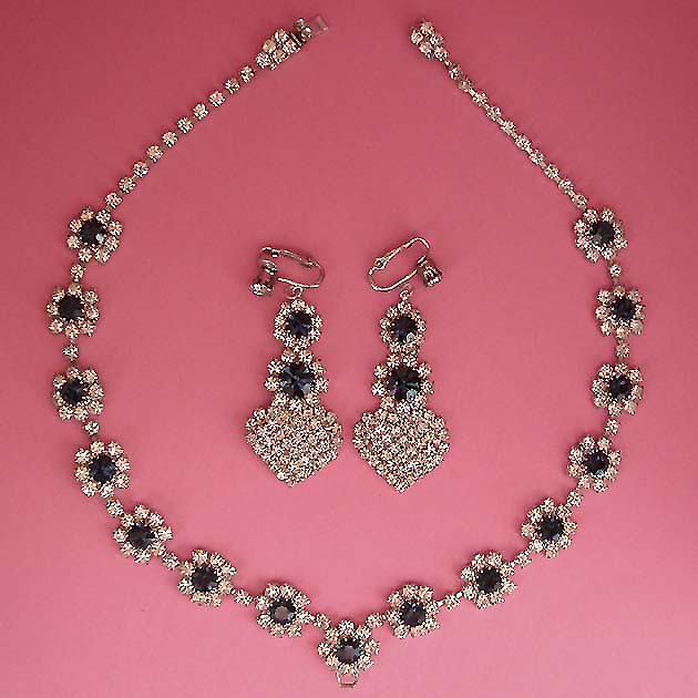 a beautiful vintage costume jewelry necklace Eisenberg Ice