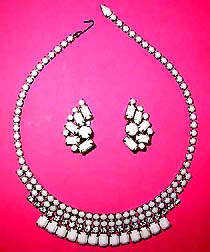 a beautiful Weiss vintage costume jewelry necklace, bracelet and earrings