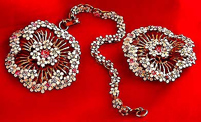 a beautiful vintage costume jewelry parure