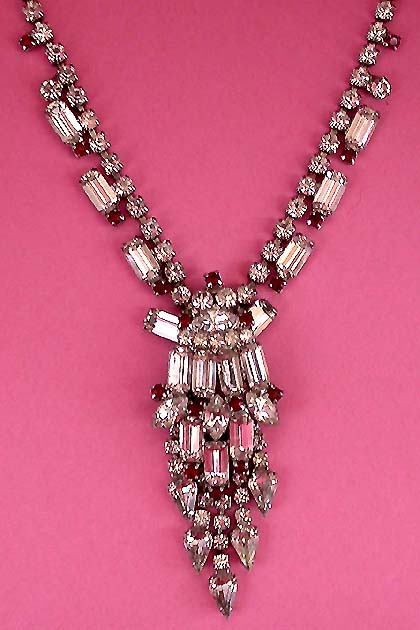 a beautiful vintage costume jewelry necklace
