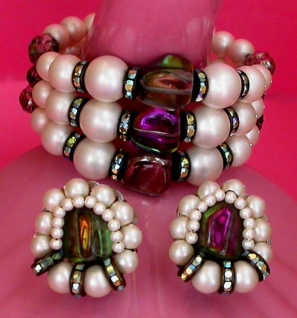a beautiful vintage costume jewelry Hobe bracelet
