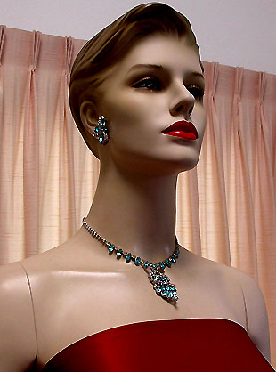 a beautiful vintage costume jewelry crystal necklace and earrings