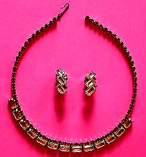 a beautiful Art vintage costume jewelry necklace, bracelet and earrings