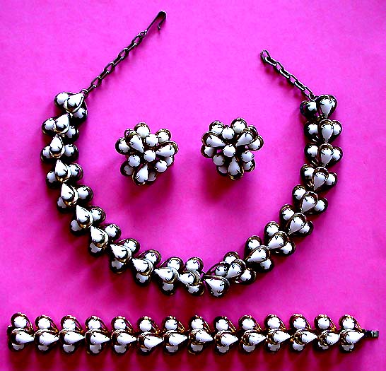 a beautiful vintage costume jewelry parure
