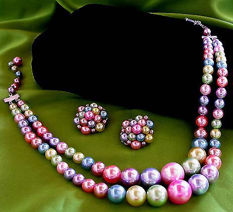 a beautiful vintage costume jewelry parure